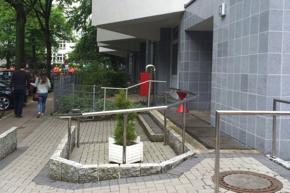 Servicewohnen Monetastraße Außenansicht des Zugangs zur Anlage in der Monetastraße